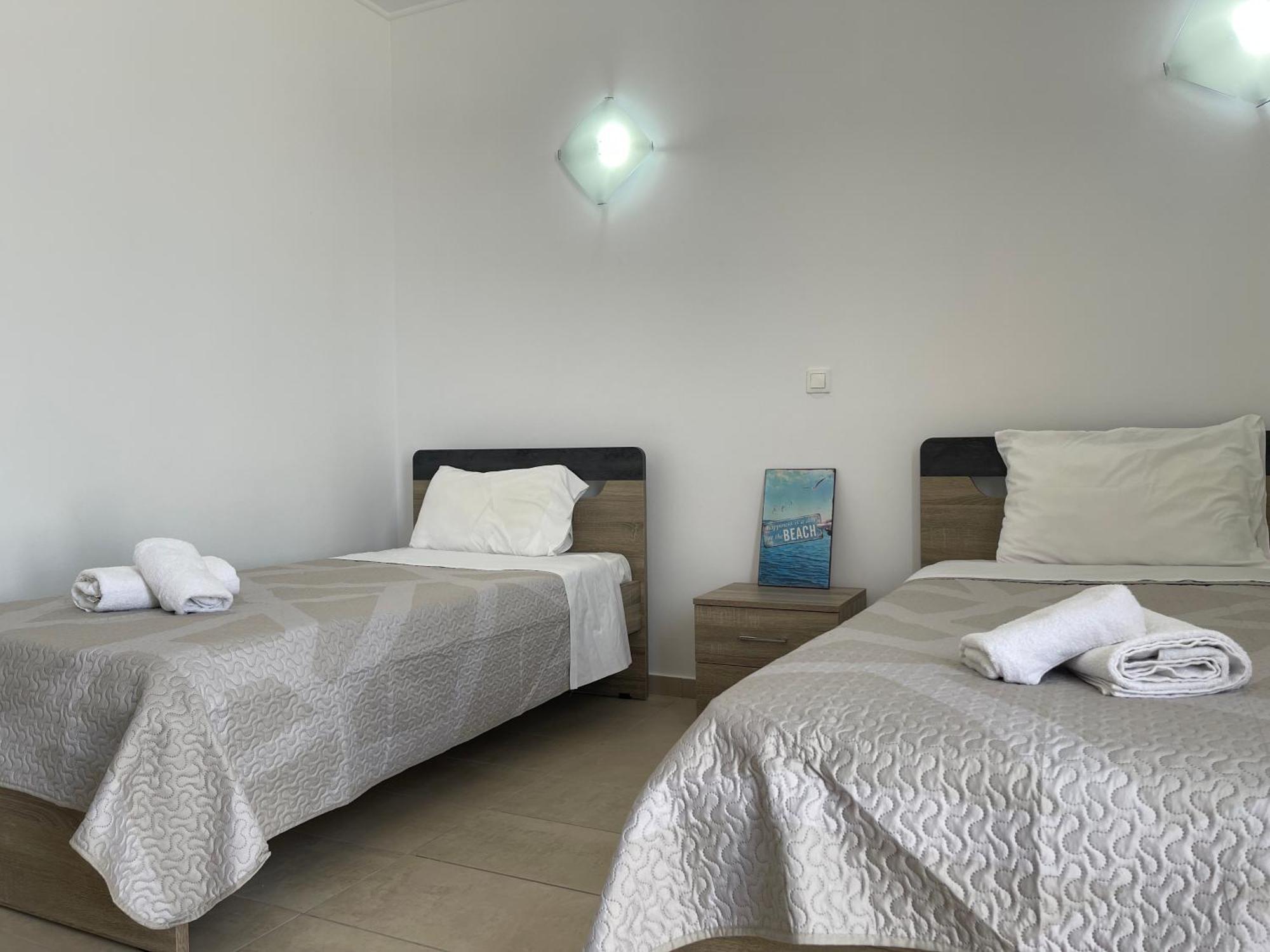 Majestic Sunset Apartment มัสติคารี ภายนอก รูปภาพ